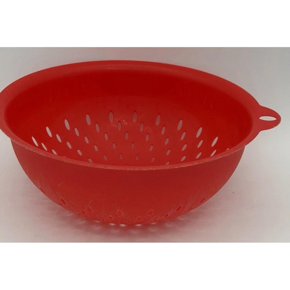 Betty Crocker strainers are